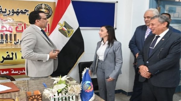 محافظ البحيرة