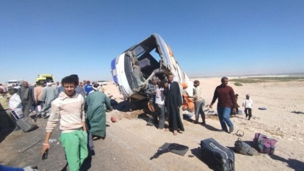 انقلاب أتوبيس رحلات بالأقصر