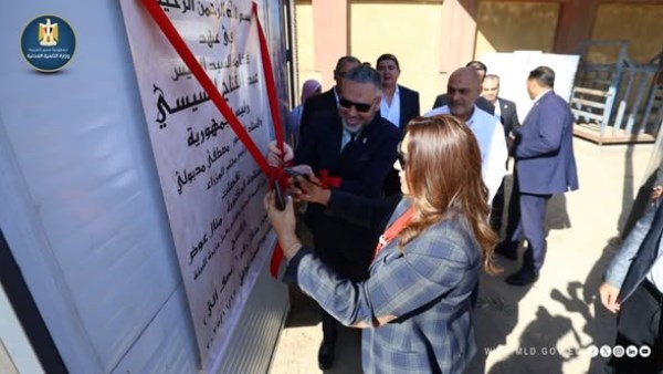 جانب من الافتتاح 