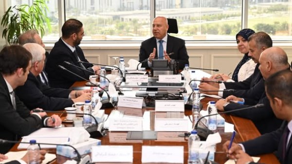 نائب رئيس مجلس الوزراء يلتقي رئيس شركة فيلم الإيطالية لتصنيع المحركات 