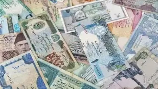 عملات عربية-ارشيفية 