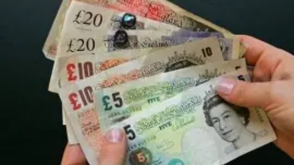 استرليني_ارشيفية 