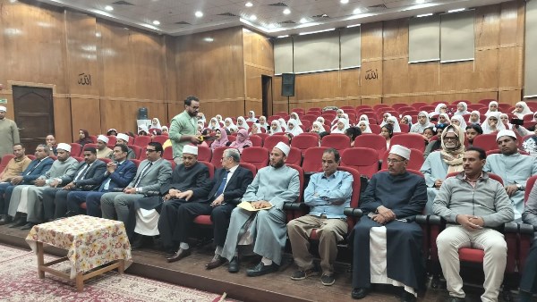 نائب محافظ الأقصر يشارك في احتفالية الأزهر الشريف 