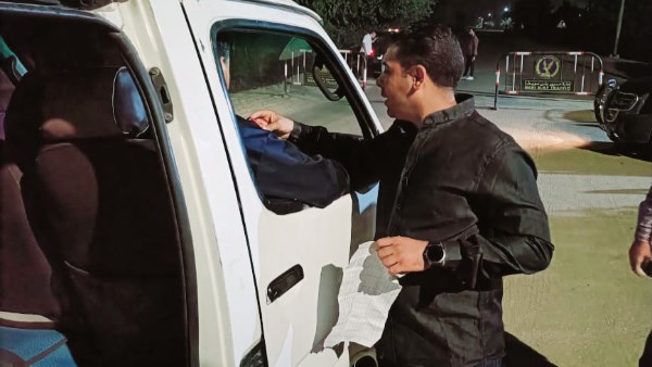 المقدم الحسن إبراهيم رئيس المباحث أثناء الحملة