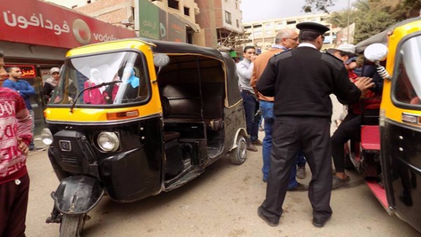  أمن المنيا يضبط سائق توكتوك أزعج الأهالي ليلاً