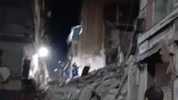 انهيار مفاجئ لعقار في أبو قرقاص بالمنيا