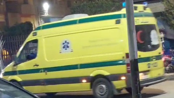 23 مصابًا في حادث انقلاب ربع نقل بالمنيا