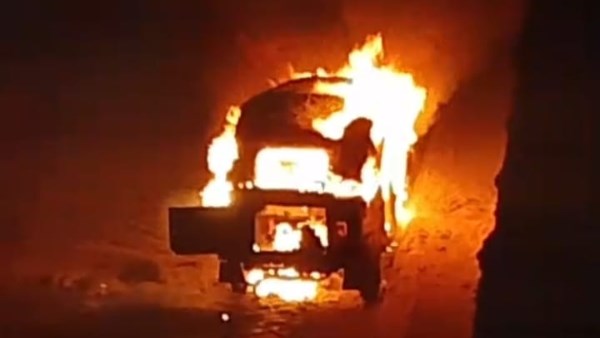 التوك توك المحترق 