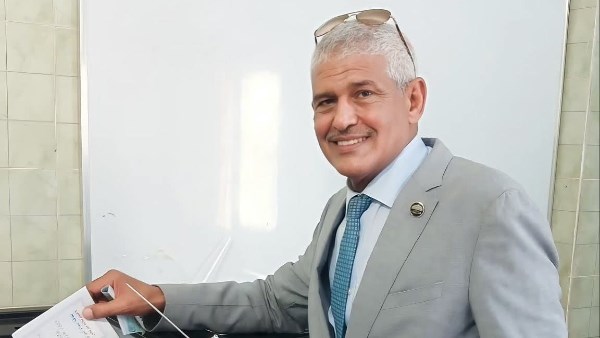 مصطفي بدران يدلي بصوته في الانتخابات