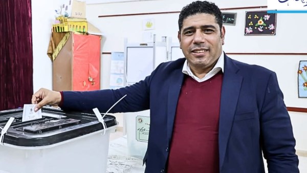 النائب عادل زيدان