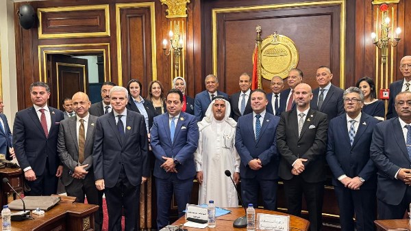 خلال اللقاء