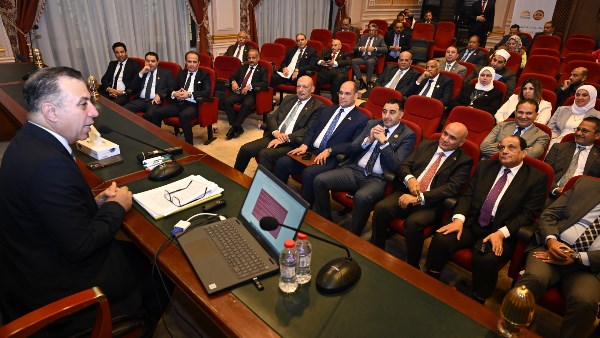 جانب من الاجتماع 