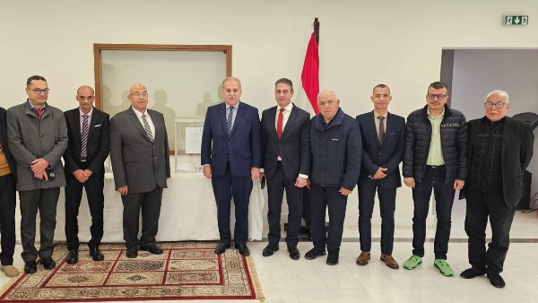 توافد المصريين بالخارج للادلاء بأصواتهم 