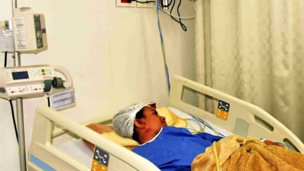 طفلة مصابة فى حادث إنقلاب الاتوبيس  