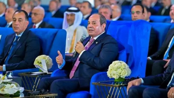 الرئيس عبد الفتاح السيسي يشهد افتتاح عدد من المحطات البحرية بالمنطقة الاقتصادية لقناة السويس  