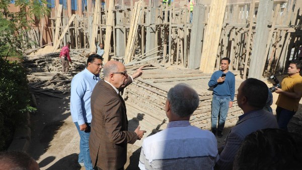 محافظ المنيا يتفقد أعمال تطوير المركز التكنولوجي بأبوقرقاص