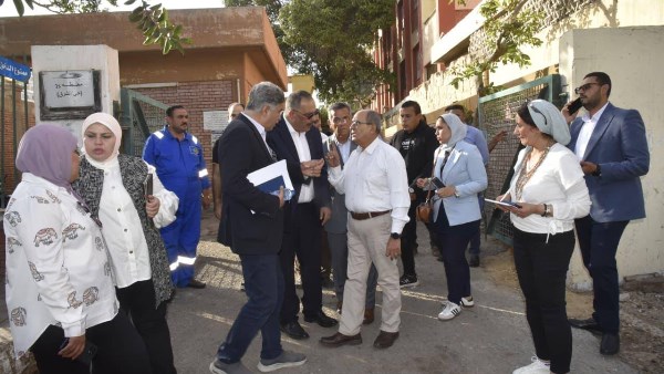 السكرتير العام لمحافظة بورسعيد يتفقد محطات رفع الصرف الصحي