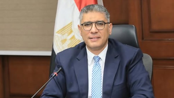  السيد المهندس عادل النجار محافظ الجيزة