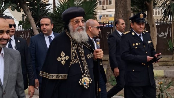 البابا تواضروس الثاني يدلي بصوته في انتخابات مجلس النواب 2025