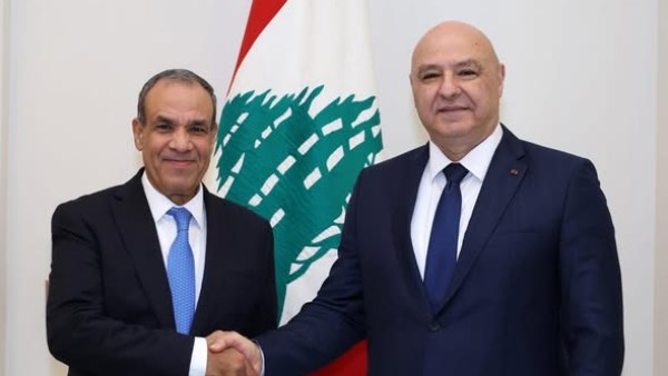 وزير الخارجية يلتقي رئيس مجلس النواب اللبناني في إطار زيارته للبيروت 