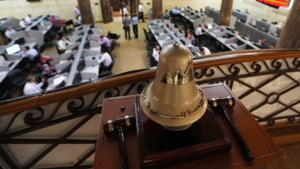 خلقت اضطراب واسع بالأسواق.. بورصة شيكاغو تشهد توقف بتداول العقود الآجلة 