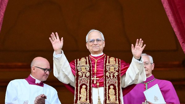 رغم الحروب والانشقاقات.. باب الفاتيكان في زيارة روحية للأراضي اللبنانية 