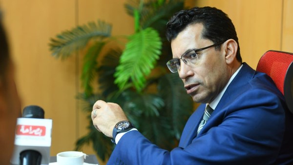 وزير الشباب والرياضة