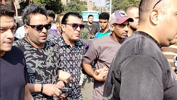 مصطفي كامل في واجب العزاء بجنازة اسماعيل الليثي 