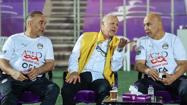 هاني ابو ريدة مع التوأم