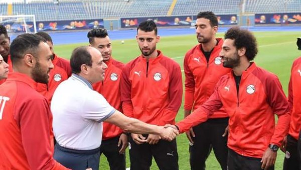 الرئيس السيسي ومحمد صلاح