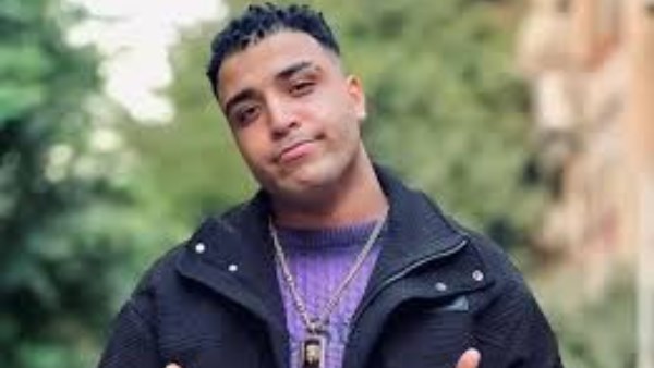 "المطرب إسلام كابونجا يصل مقر نقابة الموسيقيين للتحقيق"