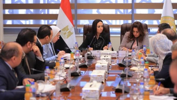 عقدت الدكتورة منال عوض وزيرة التنمية المحلية والقائم بأعمال وزيرة البيئة اجتماعاً مع الدكتورة مايا مرسي
