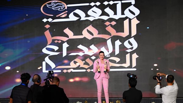  تكريم الإعلامية شريهان أبو الحسن كأفضل مذيعة منوعات