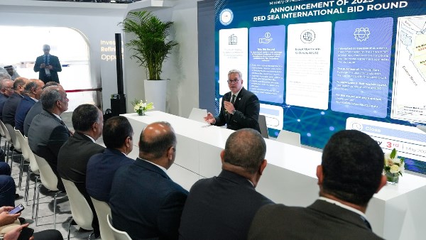 خلال مشاركته في مؤتمر ومعرض أبوظبي الدولي للبترول