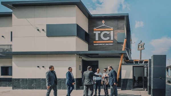 منح أول رخصة جمركية كمركز توزيع بموانئ مصر لشركة "ترانسكارجو إنترناشيونال" بميناء الأدبية التابع لاقتصادية قناة السويس