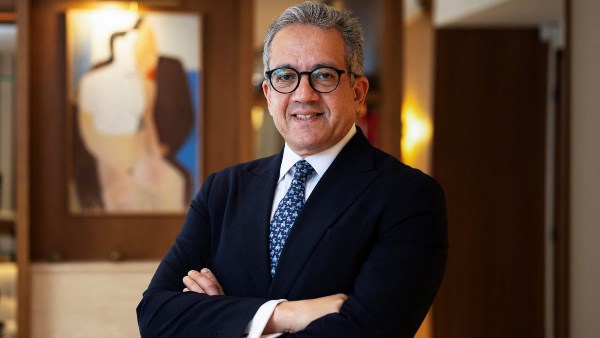  الدكتور خالد العناني 