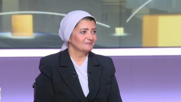  الكاتبة الصحفية همت سلامة