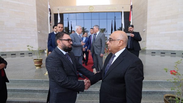 وزير العدل يستقبل نظيرة السوري 