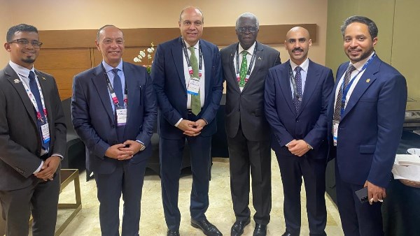 جانب من لقاءات وزير الطيران عدد من المسؤولين عالميين لتطوير منظومة النقل الجوي