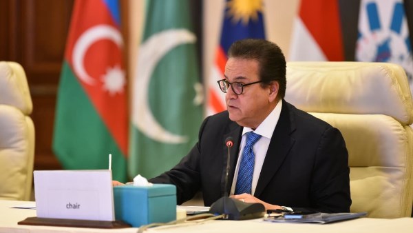  الدكتور خالد عبدالغفار وزير الصحة والسكان