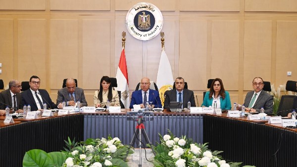 جانب من الاجتماع الـ 34 للمجموعة الوزارية للتنمية الصناعية