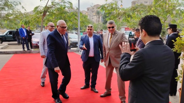 رئيس الهيئة العربية للتصنيع يُدلي بصوته في انتخابات مجلس النواب