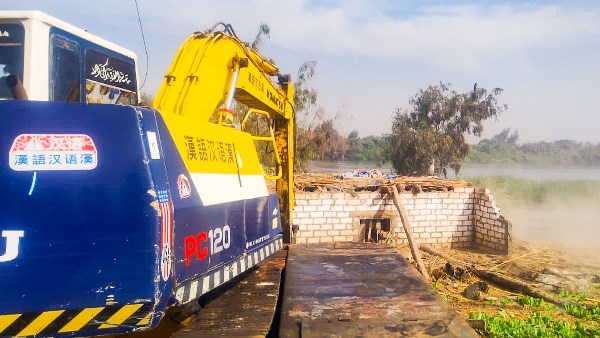 إزالة التعديات على مجرى نهر النيل