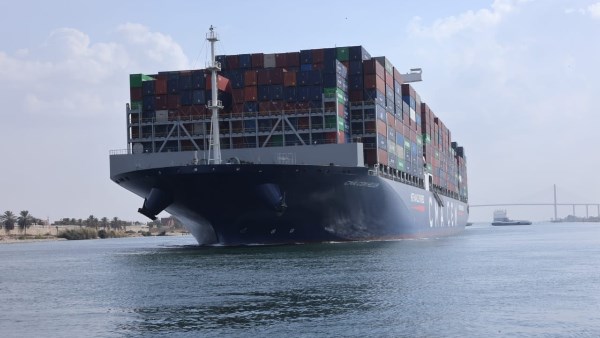  سفن حاويات عملاقة