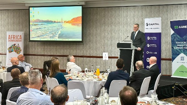  المهندس كريم بدوي وزير البترول والثروة المعدنية