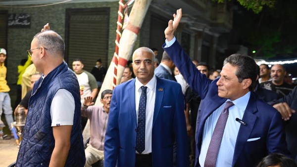 المستشار طاهر الخولى فى احد الجولات الانتخابية 