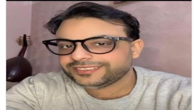 المطرب أحمد صلاح