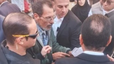  رئيس مجلس الوزراء يستجيب لشكوى مواطن ويوجه بإعادته إلى عمله فورًا