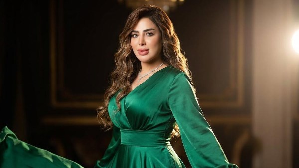 الإعلامية الدكتورة منى العمدة 