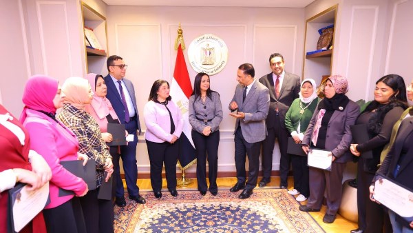 وزيرة التضامن الاجتماعي تكرم فريق الاتصال الاستراتيجي والإعلام